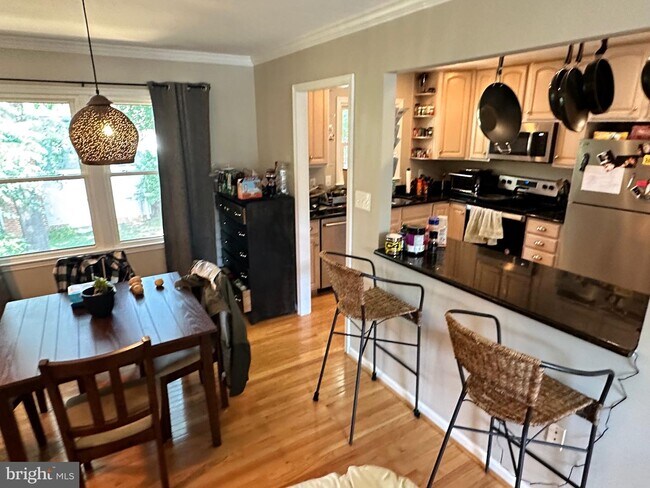 Building Photo - 12018 Stuart Ridge Dr