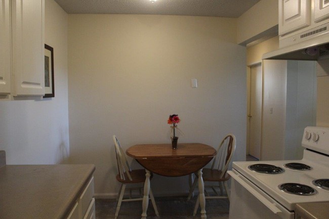 Foto del edificio - Arbor Terrace and Richland Country Apartments