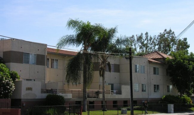 Foto del edificio - Emerald Terrace Apartments 2