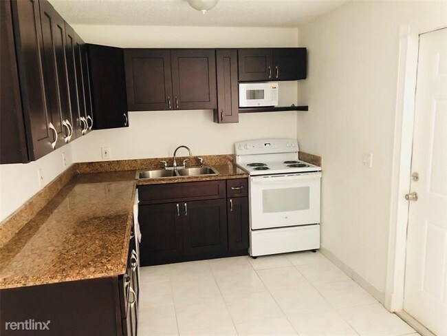Foto del edificio - 3 br, 2 bath House - 8201 SW 5th Ct
