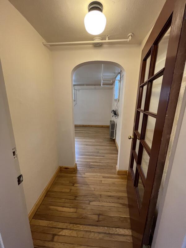 Building Photo - 609 East 22nd Street
