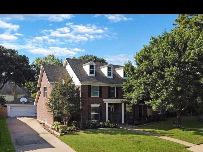 Building Photo - 18214 Spruce Creek Dr