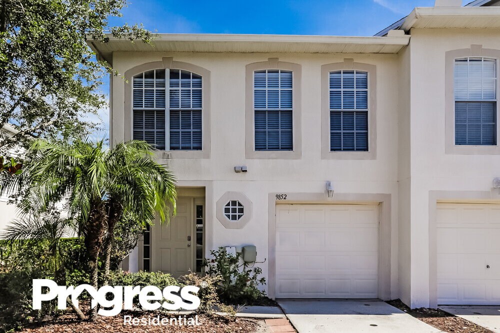 9852 Ashburn Lake Dr, Tampa, FL 33610 Townhome Rentals in Tampa FL