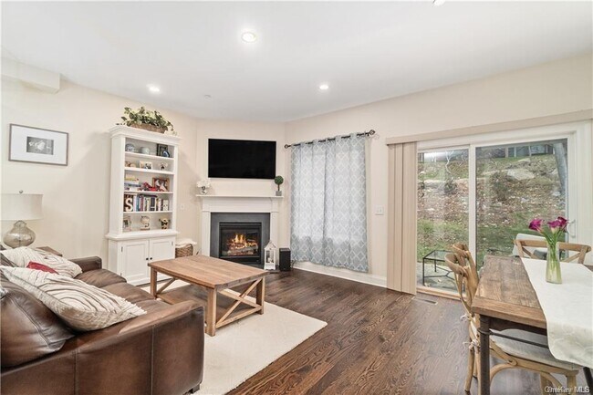 Foto del edificio - 292 Boulder Ridge Rd