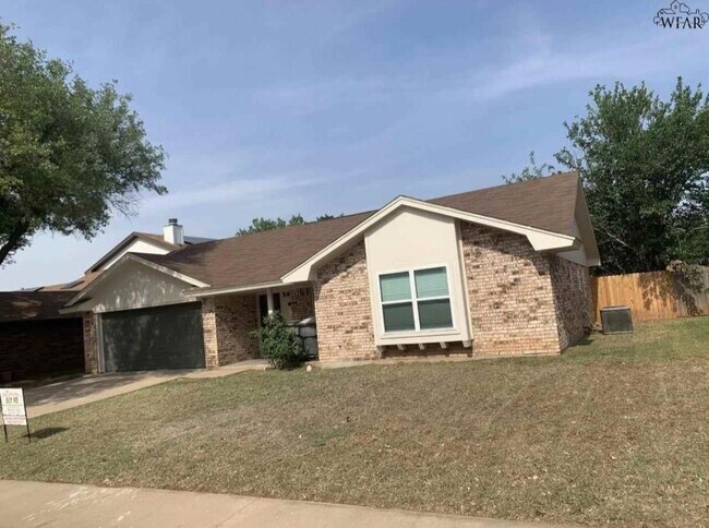 Foto del edificio - 5813 Briargrove Dr