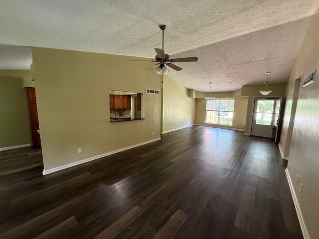 Building Photo - 3604 Brookgreen Cir