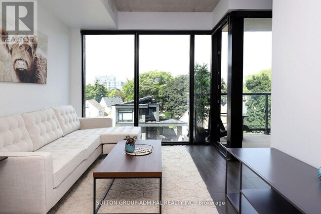 Building Photo - 7 Smith Crescent