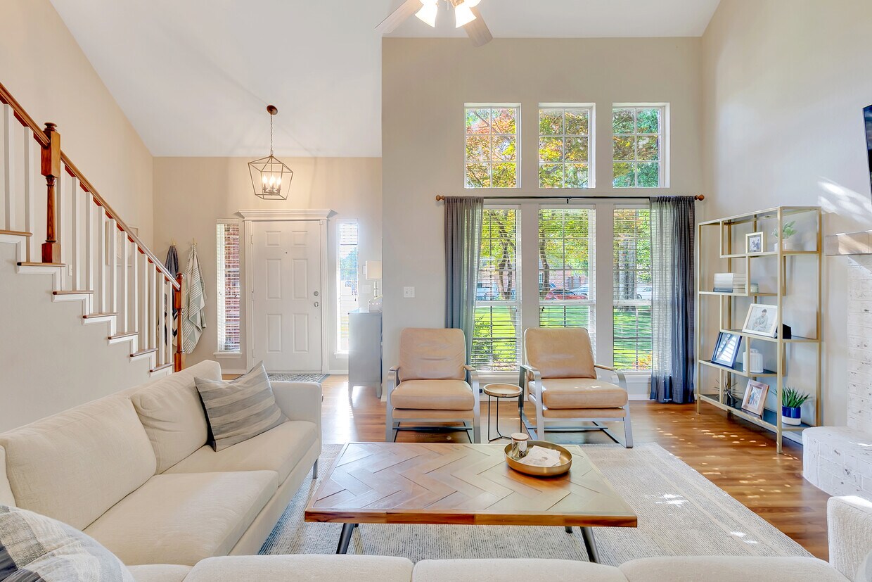 Foto principal - 10102 S Evanston Ave