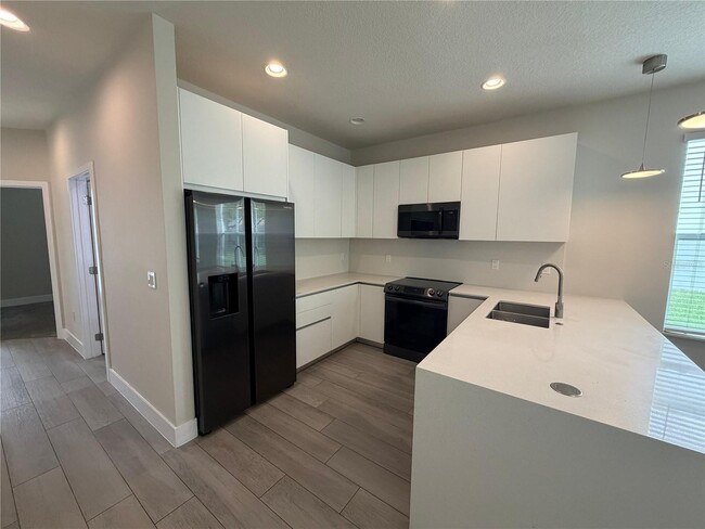 Foto del edificio - 17529 Hidden Forest Dr