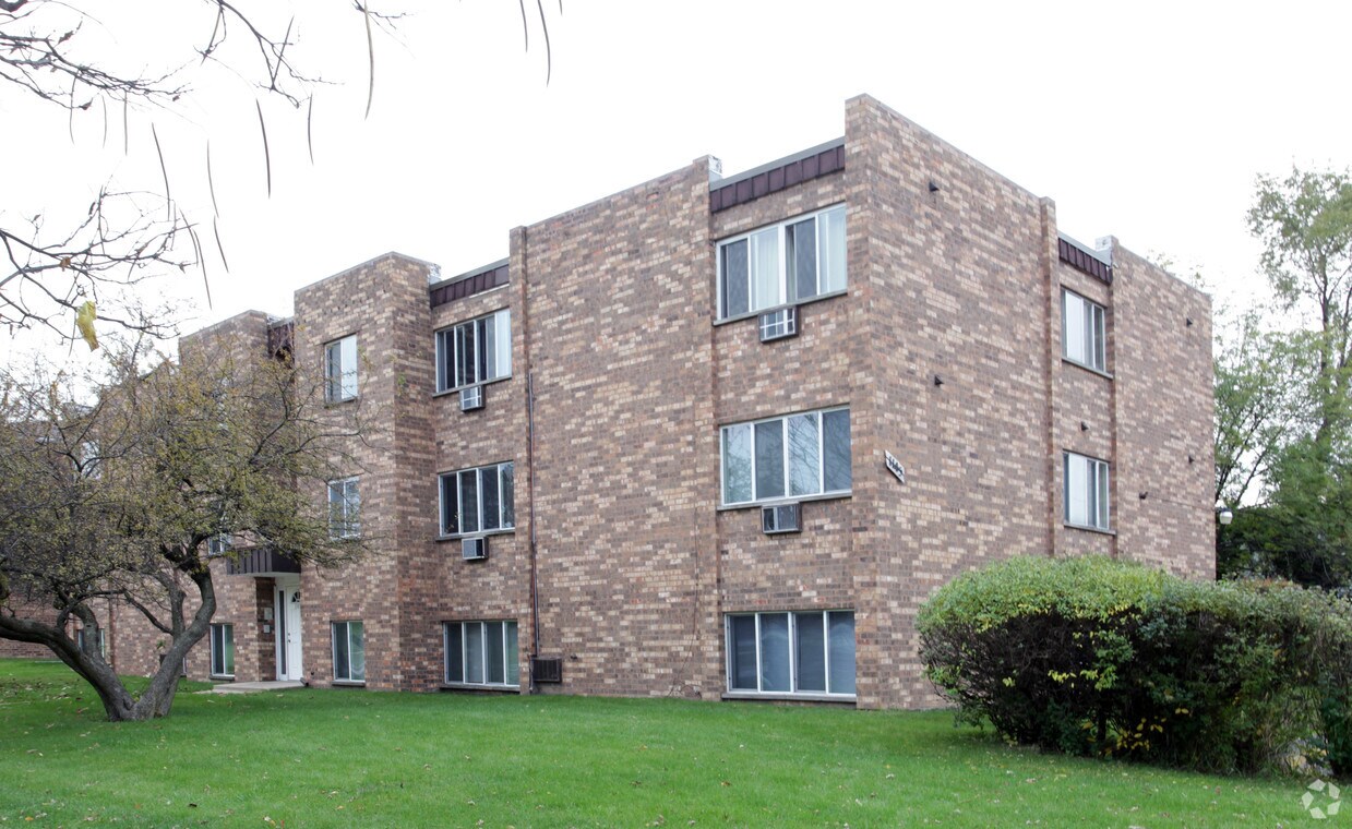 Foto del edificio - 1145 Surrey Dr