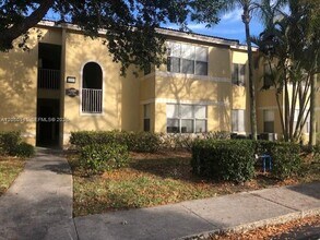 Building Photo - 12950 Vista Isles Dr