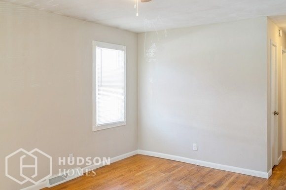 Building Photo - NOW AVAILABLE! 3130 Malverne Rd, Endwell, ...