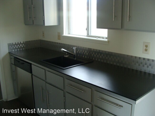 Foto del edificio - 301-415 NE 104th Ave