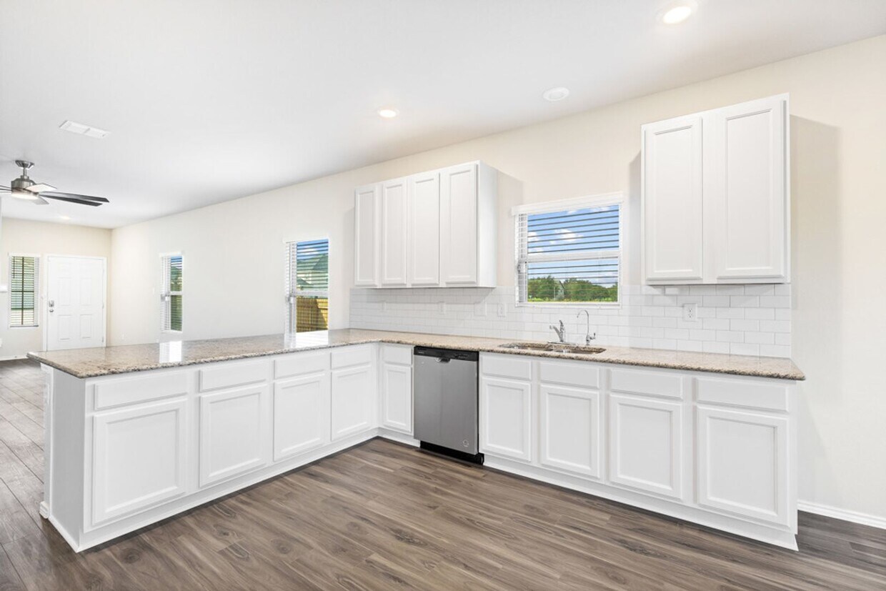 Primary Photo - Charming Home Awaits: Spacious & Modern Li...
