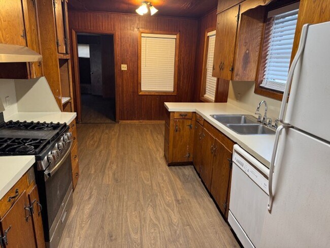 Foto del edificio - 1822 Cambridge St