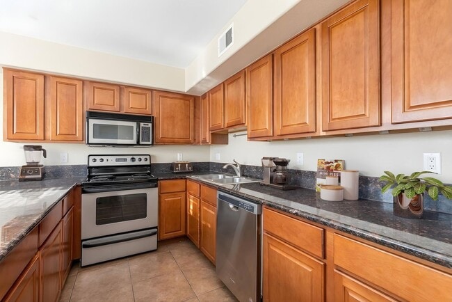 Interior Photo - Valencia