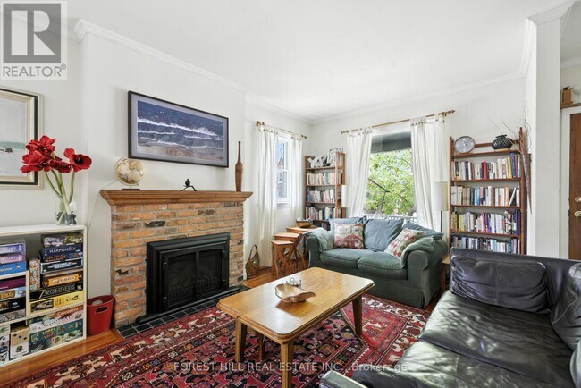 Photo du bâtiment - 54 Afton Ave