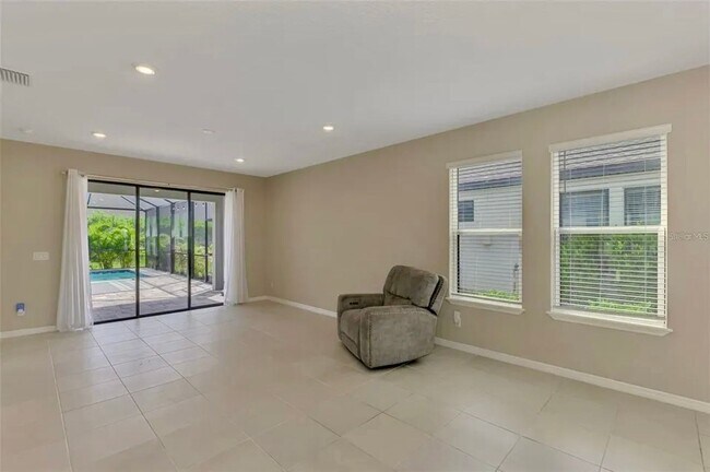 Foto del edificio - 6310 Grandview Hill Ct