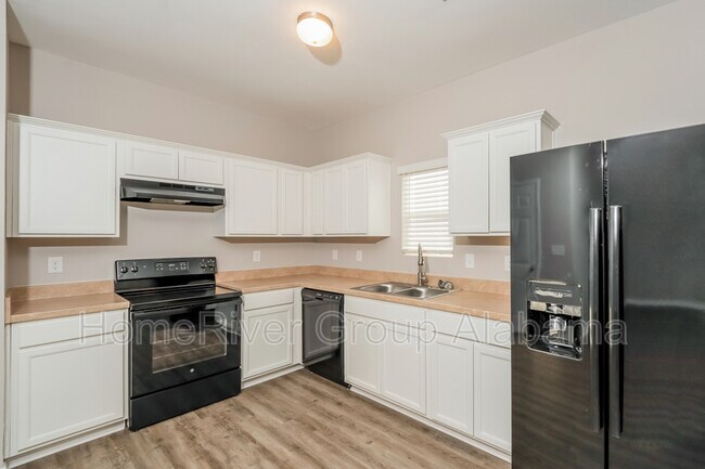 Building Photo - 124 Patriot Point Dr