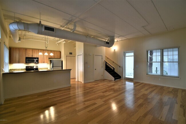 Foto del edificio - 1661 Riverside Ave