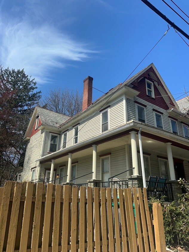 Foto del edificio - 113 N 6th St