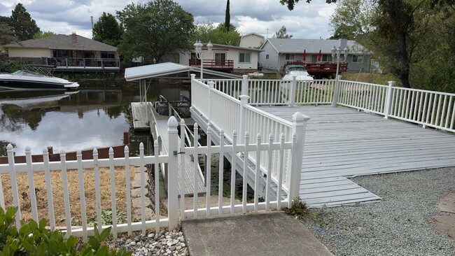 Building Photo - 13277 Anchor Village