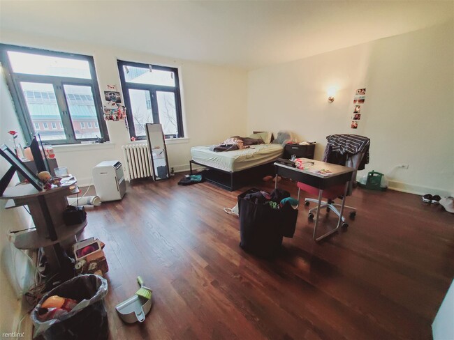 Building Photo - Studio, 1 bath Condo - 65 Bedford St Unit 2