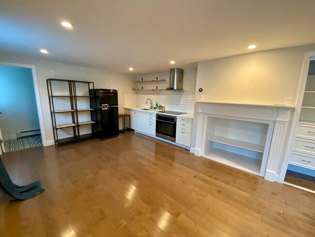 Building Photo - 86 Farwell St