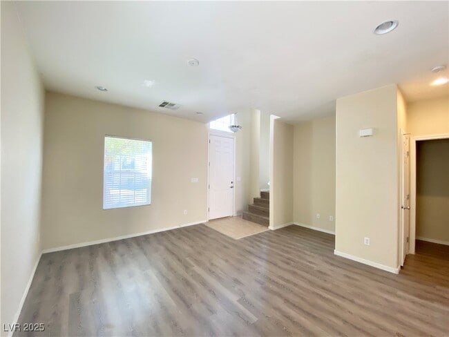 Building Photo - 134 Duxford Ave