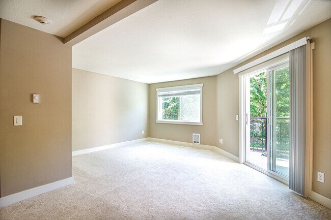 Foto del edificio - Redmond- One Bedroom Condo located at the ...