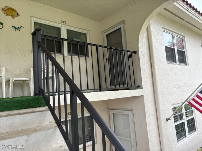 Foto del edificio - 1055 Forest Lakes Dr