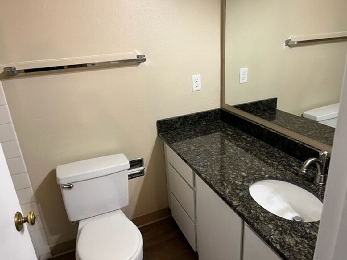 Foto del interior - 3440 14th Ave S