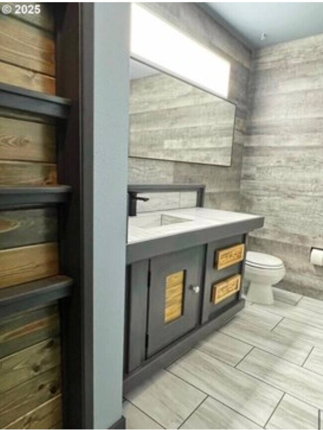 Foto del edificio - 20647 NW Lapine Way