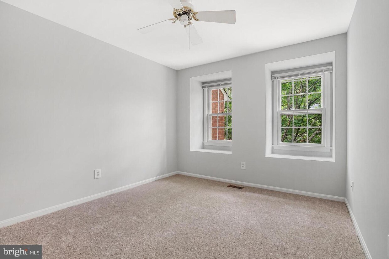 3136 Bradford Wood Ct, Oakton, VA 22124 Townhome Rentals in Oakton VA