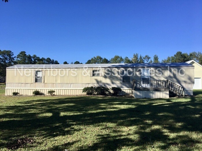 Primary Photo - 5338 Godwin Lake Rd