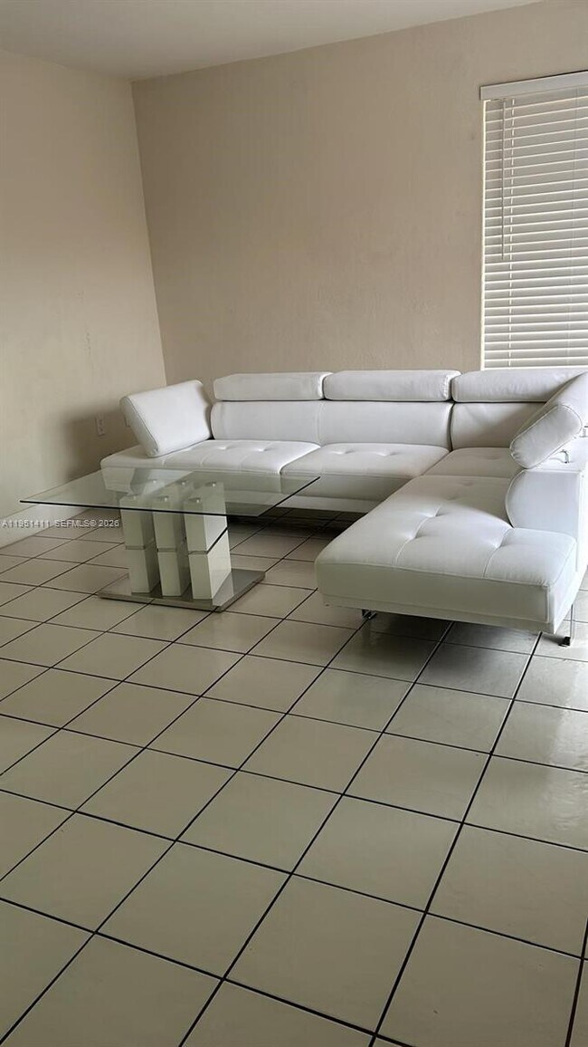 Foto del edificio - 505 NW 72nd Ave