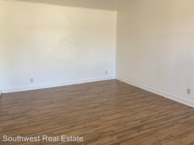 Foto del edificio - 1016-1020 N Walnut St