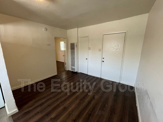 Building Photo - 266 W Belleview Ave