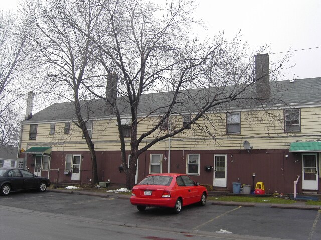 Building Photo - 45-55 Pyle Ct