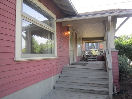 Building Photo - 1734 SE 50th Ave