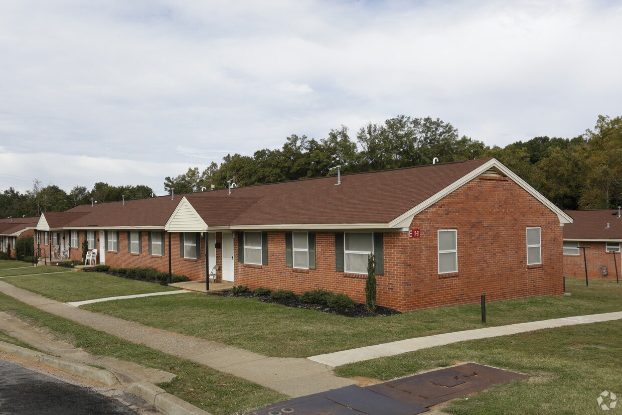 Building Photo - Granard Courts