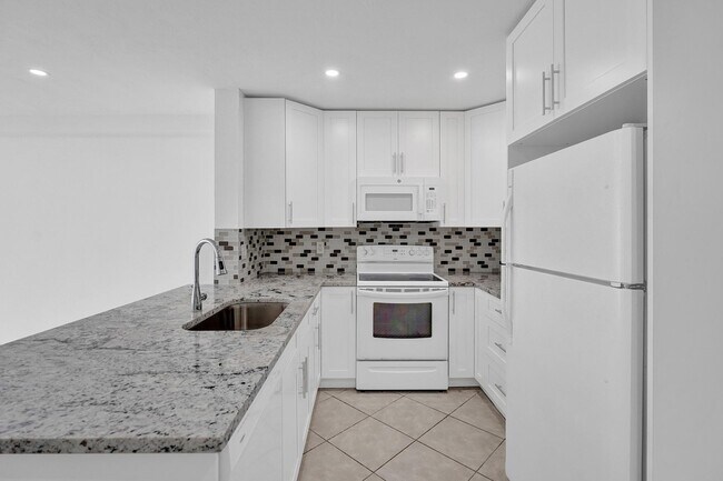 Foto del edificio - 2884 S Cambridge Ln