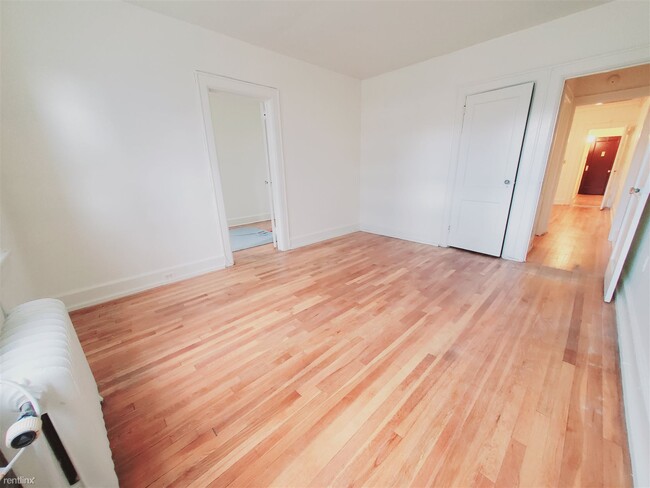 Building Photo - 1 br, 1 bath Condo - 637 Summer St Apt 17