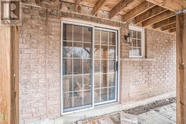Building Photo - 49 Williamson Dr W