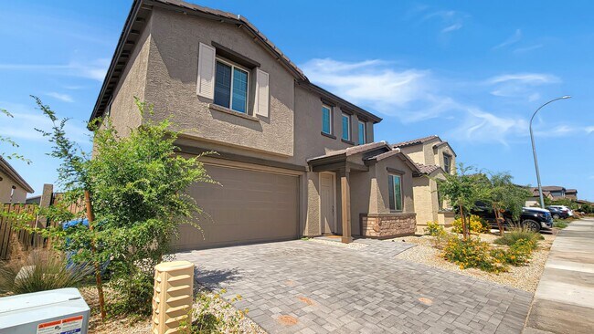 Foto del edificio - Great home, newer Tolleson Neighborhood