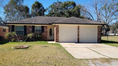 Building Photo - 115 N Shirley St