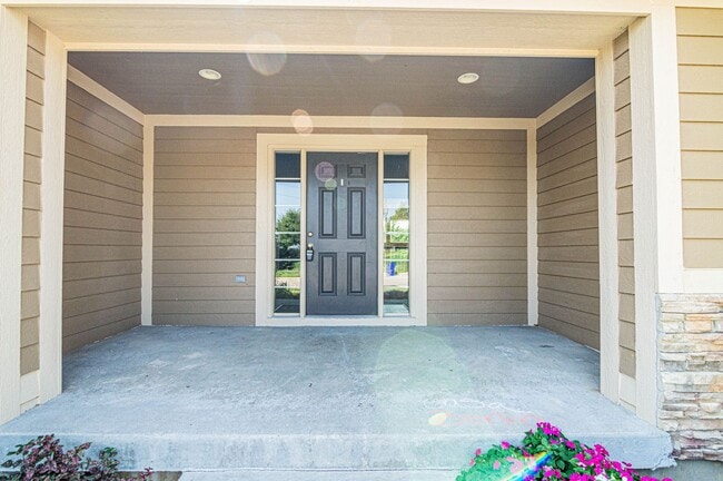 Building Photo - 1620 Olivia Dancing Trail