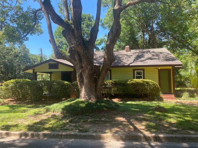 Building Photo - 1601 Jackson St