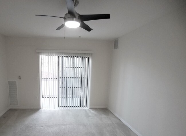 Foto del edificio - Beautiful 2/2 Condo x Rent with a Balcony ...