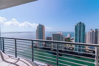 Building Photo - 335 S Biscayne Blvd